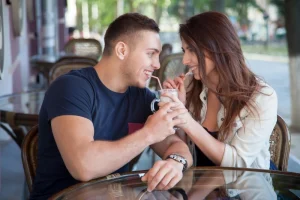 BeMee – slovenska aplikacija za zamenke brez algoritmov, zaupaj intuiciji